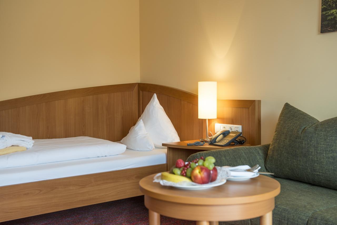 Vivea Gesundheitshotel Bad Goisern Бад-Гойзерн Екстер'єр фото