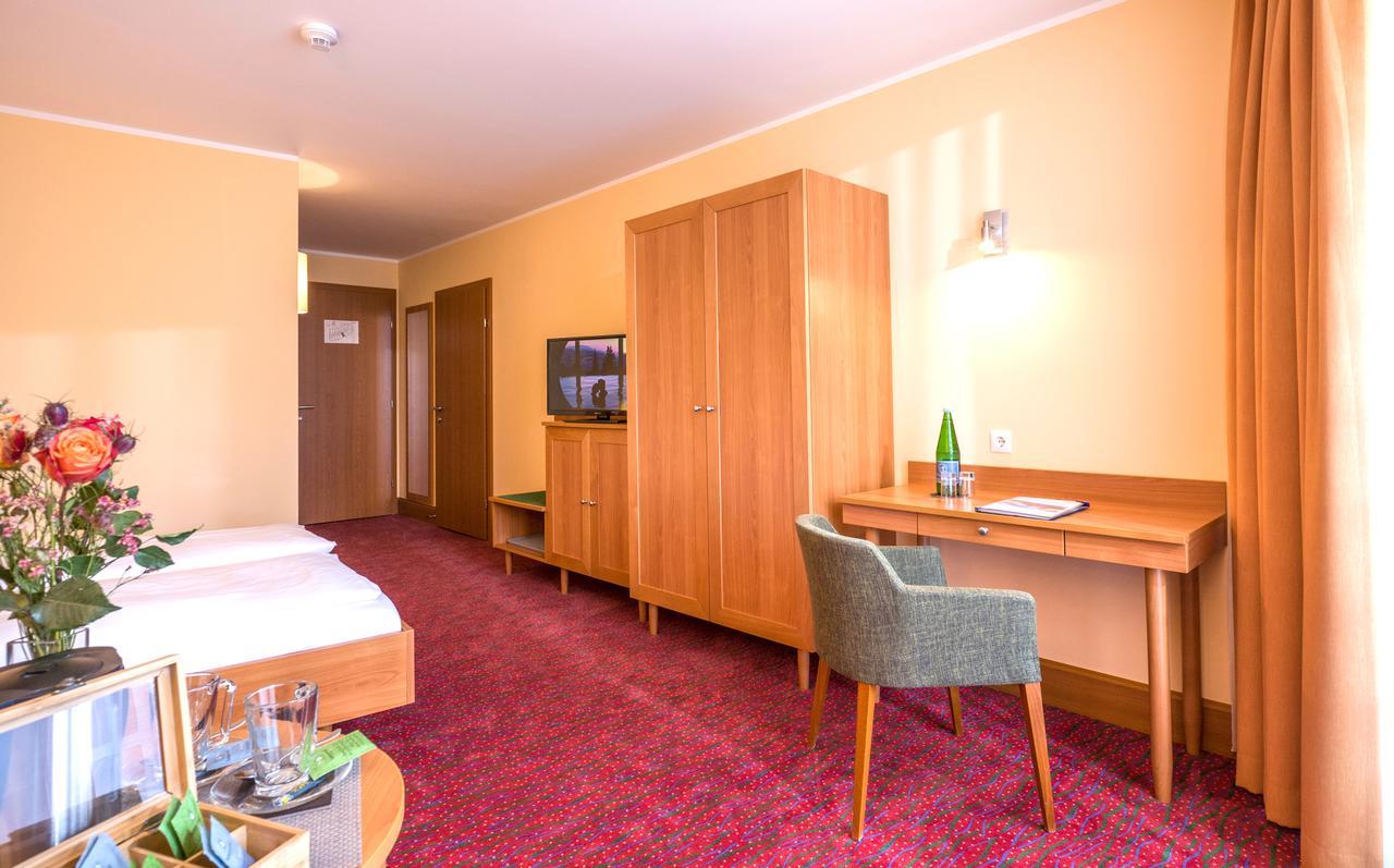 Vivea Gesundheitshotel Bad Goisern Бад-Гойзерн Екстер'єр фото